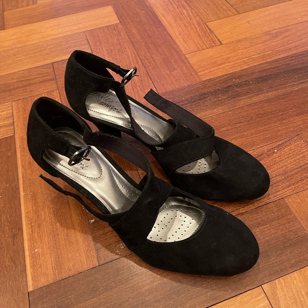 black comfortable heels, size 10